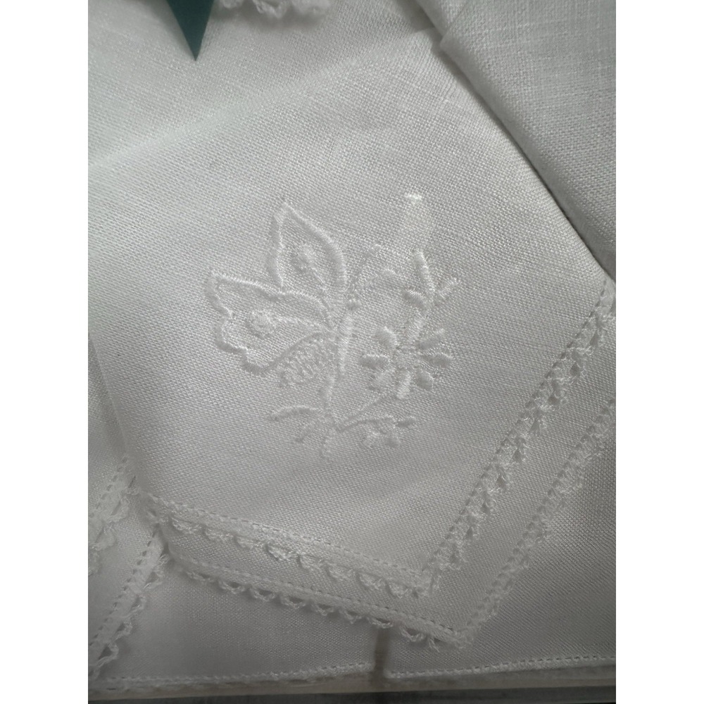 6 Ladies Vintage Irish Linen Handkerchiefs Made In Ireland Never Used - Picture 4 of 5